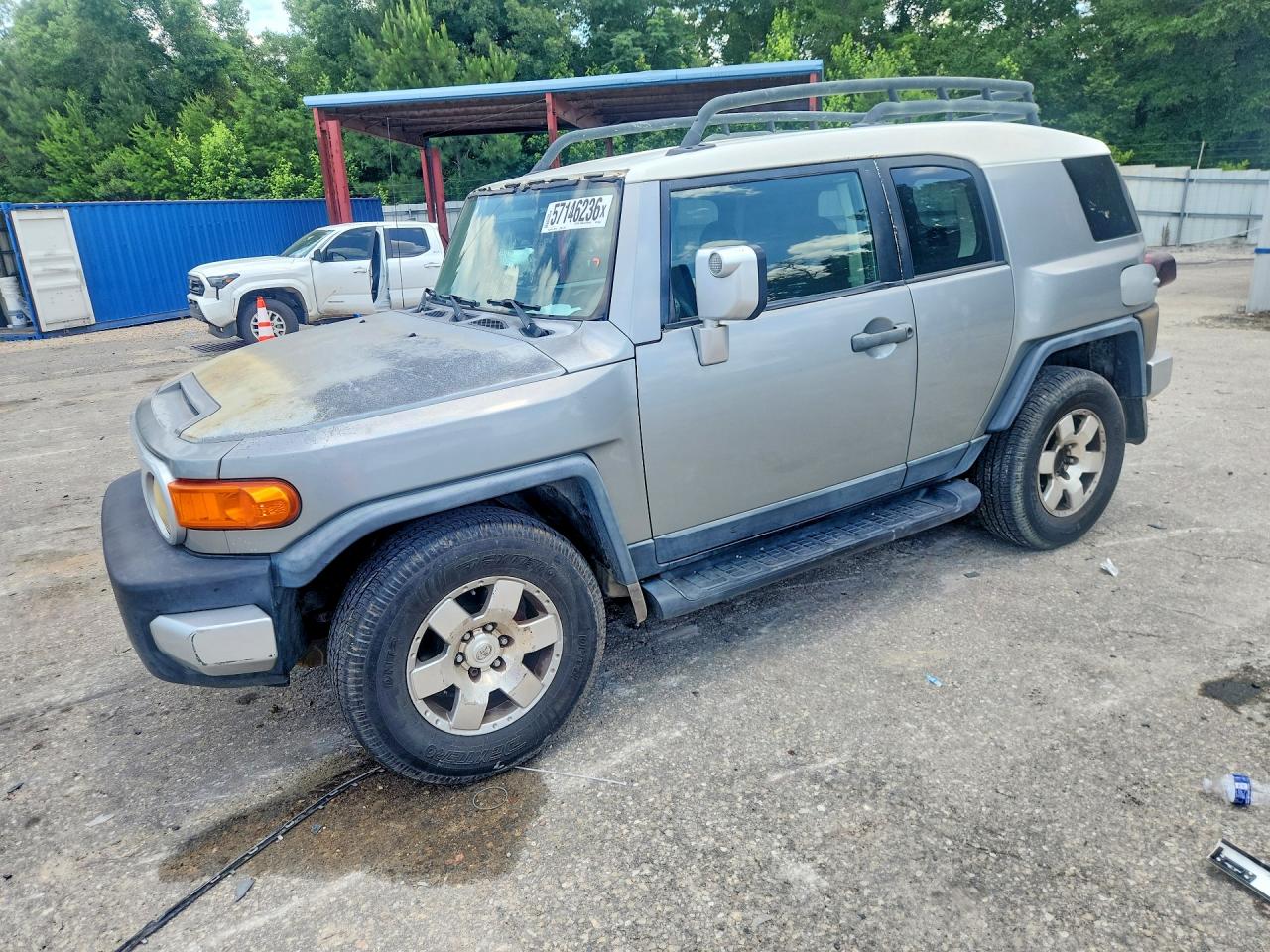 2010 Toyota Fj Cruiser Base Silver vin: JTEZU4BF4AK008656
