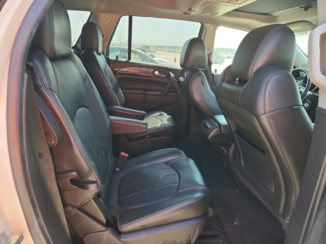 2015 Buick Enclave Белый vin: 5GAKRCKD1FJ239500