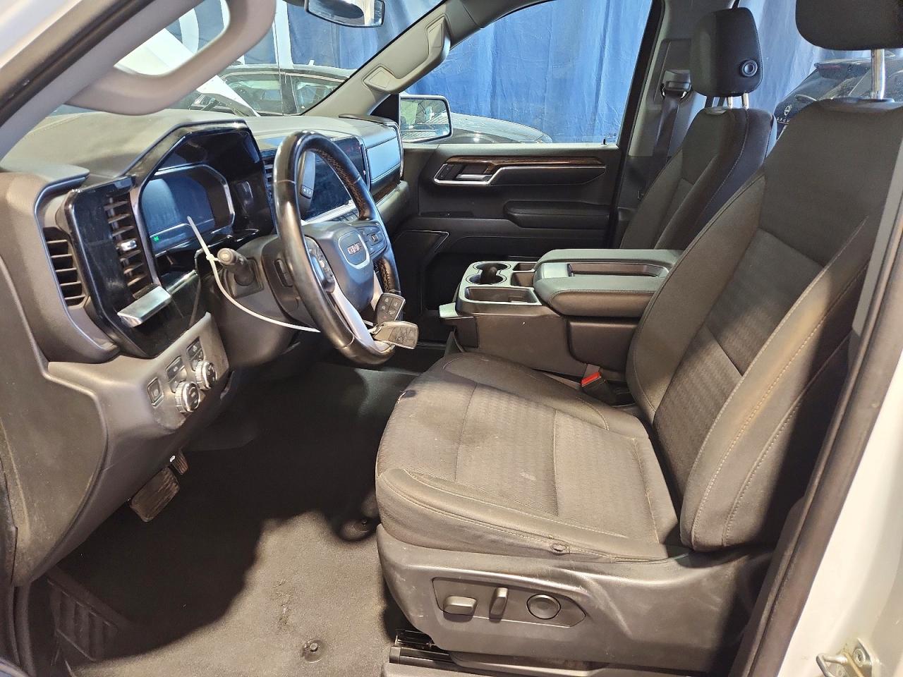 2023 Gmc Sierra K1500 Sle Белый vin: 3GTUUBED7PG247616
