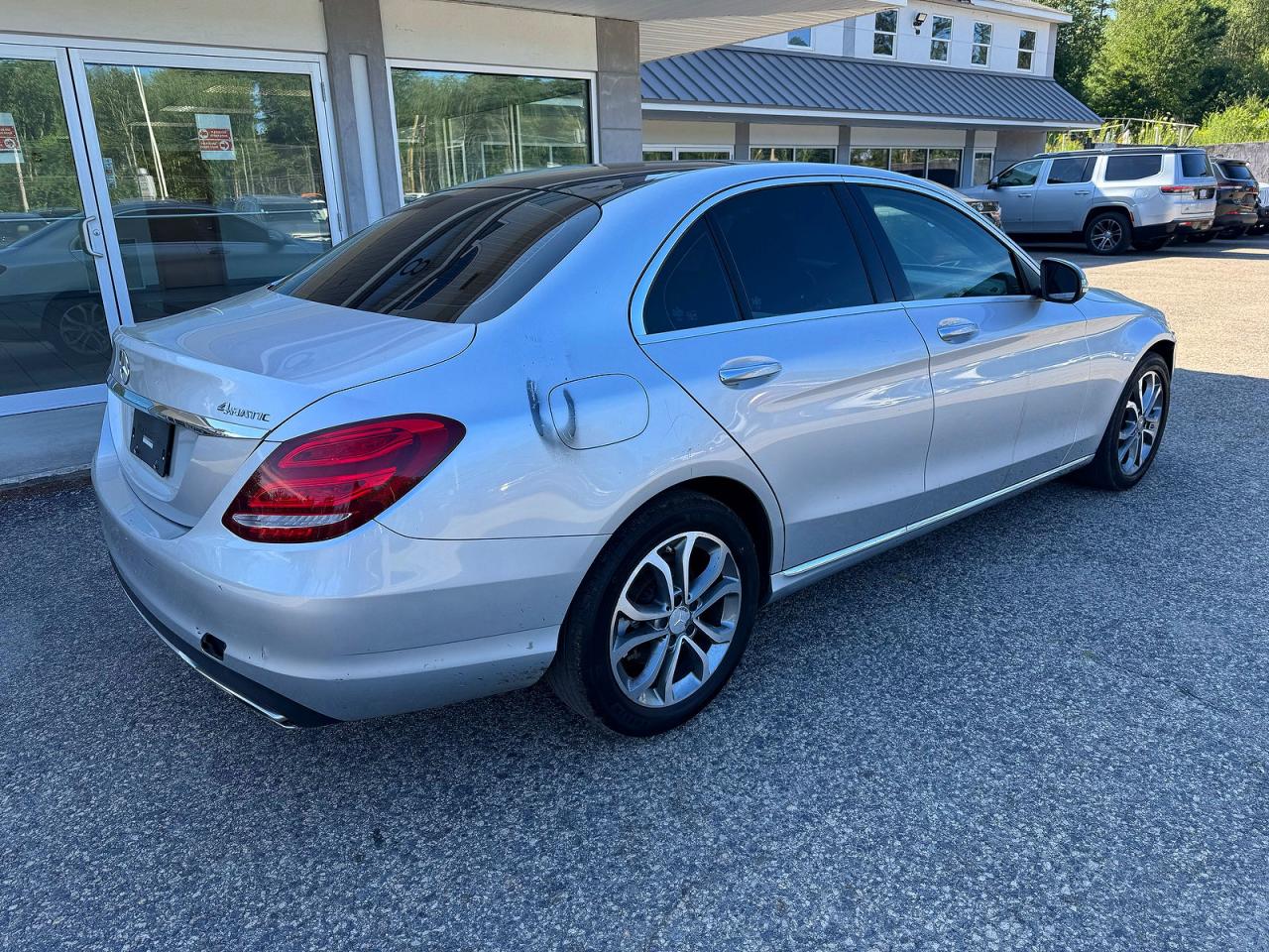 2015 Mercedes-benz C 300 4matic Серебряный vin: 55SWF4KBXFU034762