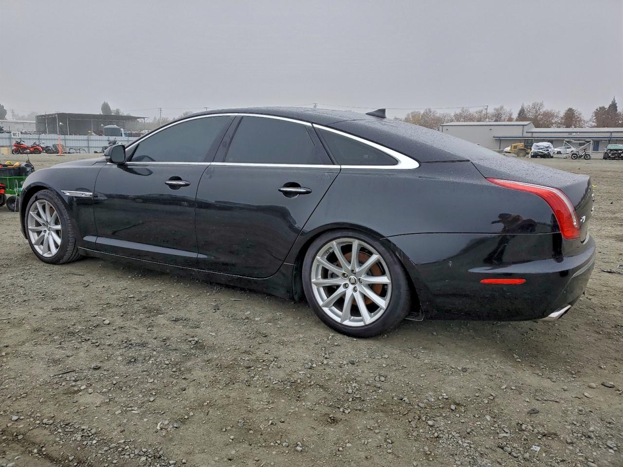 2013 Jaguar Xj Черный vin: SAJWA1C75D8V56349