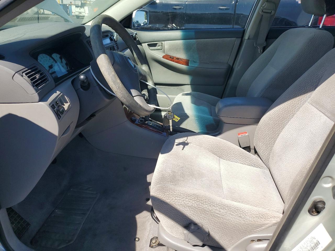 2003 Toyota Corolla Le Silver vin: JTDBR32E632012025