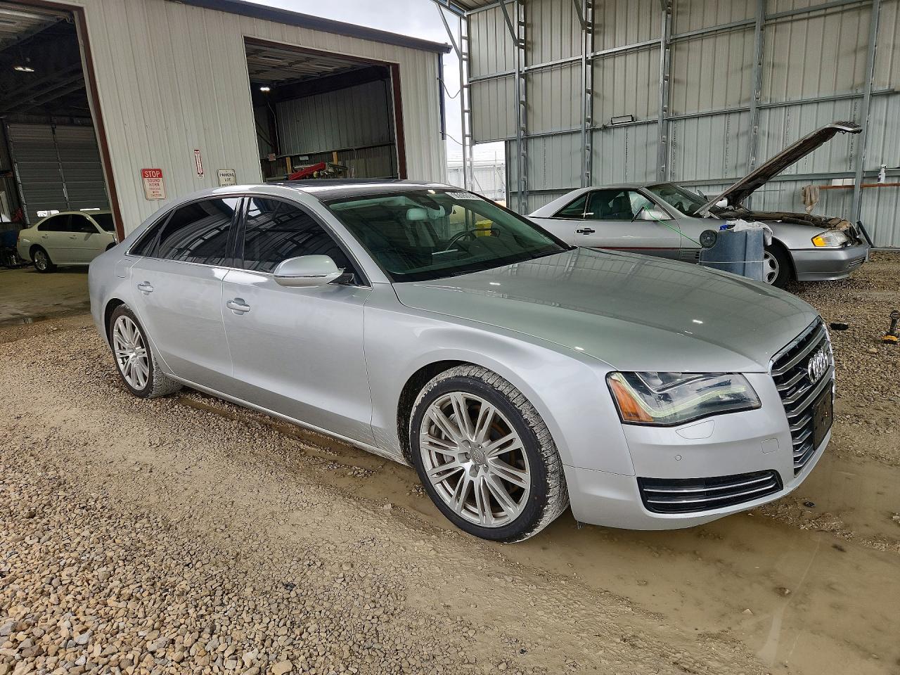 2011 Audi A8 L Quattro Silver vin: WAURVAFDXBN005699
