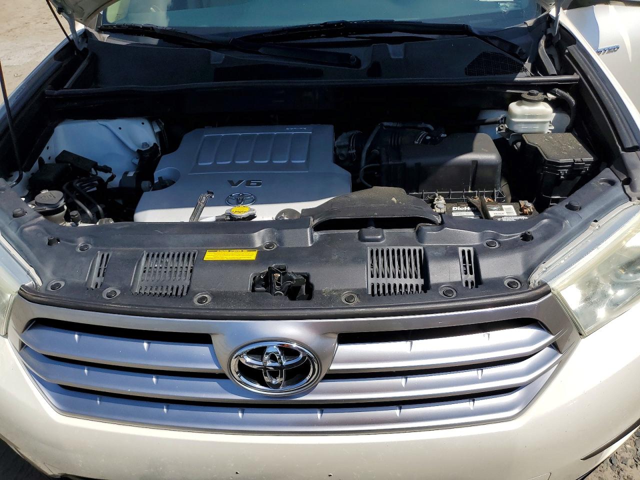 2013 Toyota Highlander Limited White vin: 5TDDK3EH8DS211008
