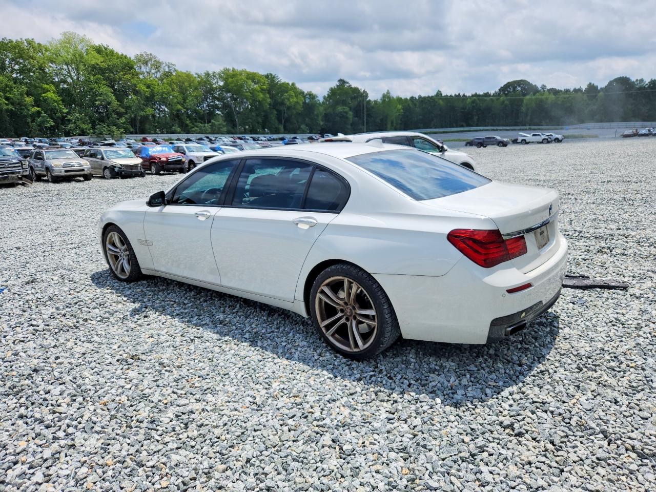 2014 Bmw 750 Li White vin: WBAYE8C55ED780374