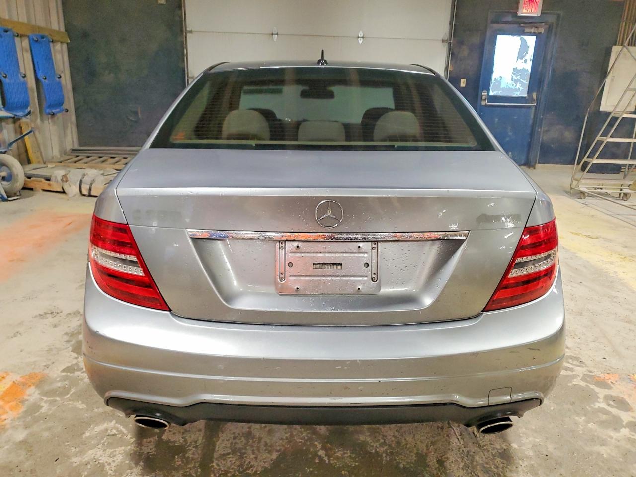 2012 Mercedes-benz C 300 4matic Gray vin: WDDGF8BB5CF908798