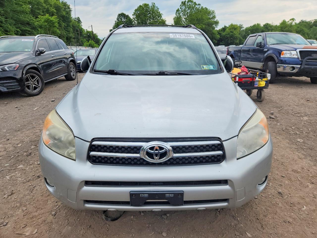 2007 Toyota Rav4 Limited Silver vin: JTMBD31V775057012