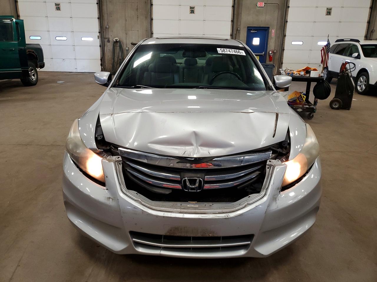 2011 Honda Accord Exl Silver vin: 1HGCP2F81BA097256