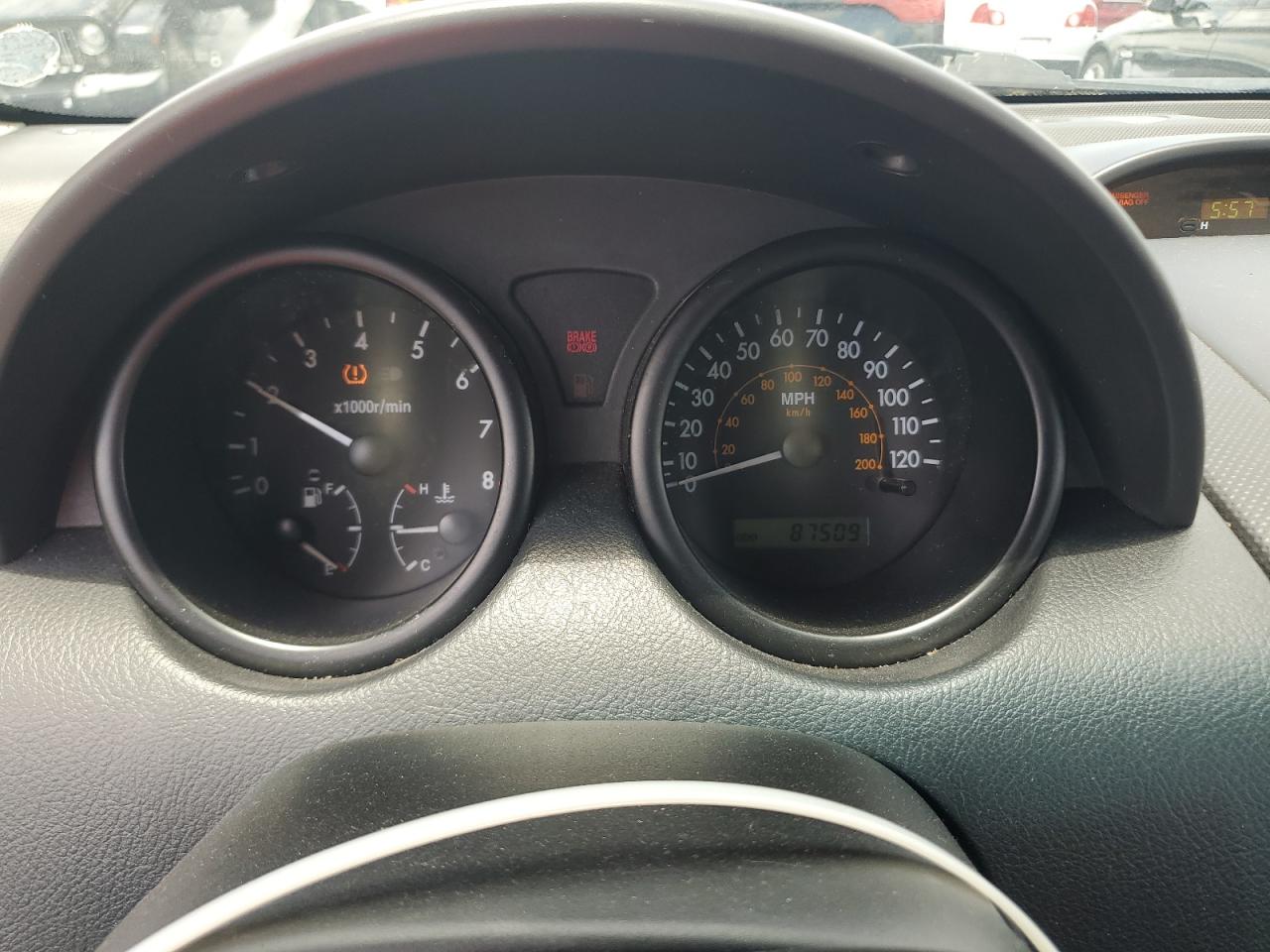 2008 Chevrolet Aveo Base Red vin: KL1TD666X8B255424