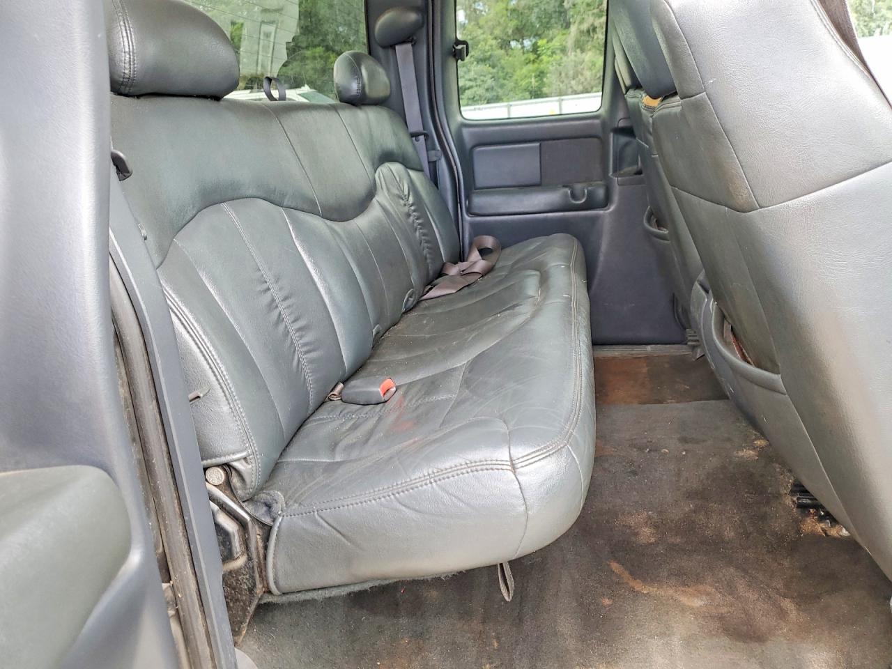 2001 Chevrolet Silverado C1500 Gray vin: 2GCEC19T411244837