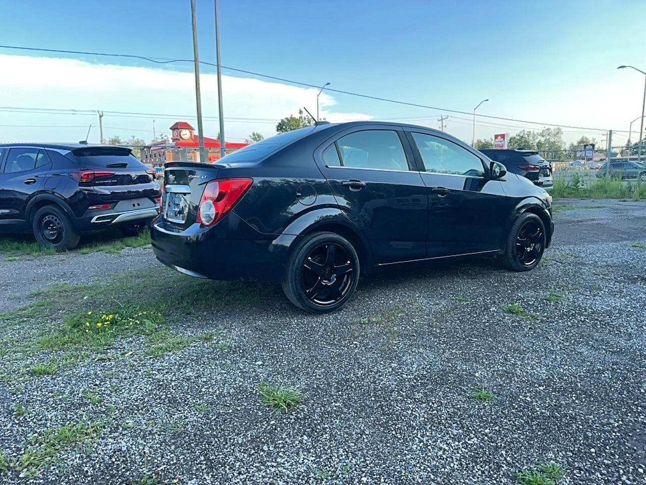 2015 Chevrolet Sonic Lt Black vin: 1G1JC5SH7F4190692