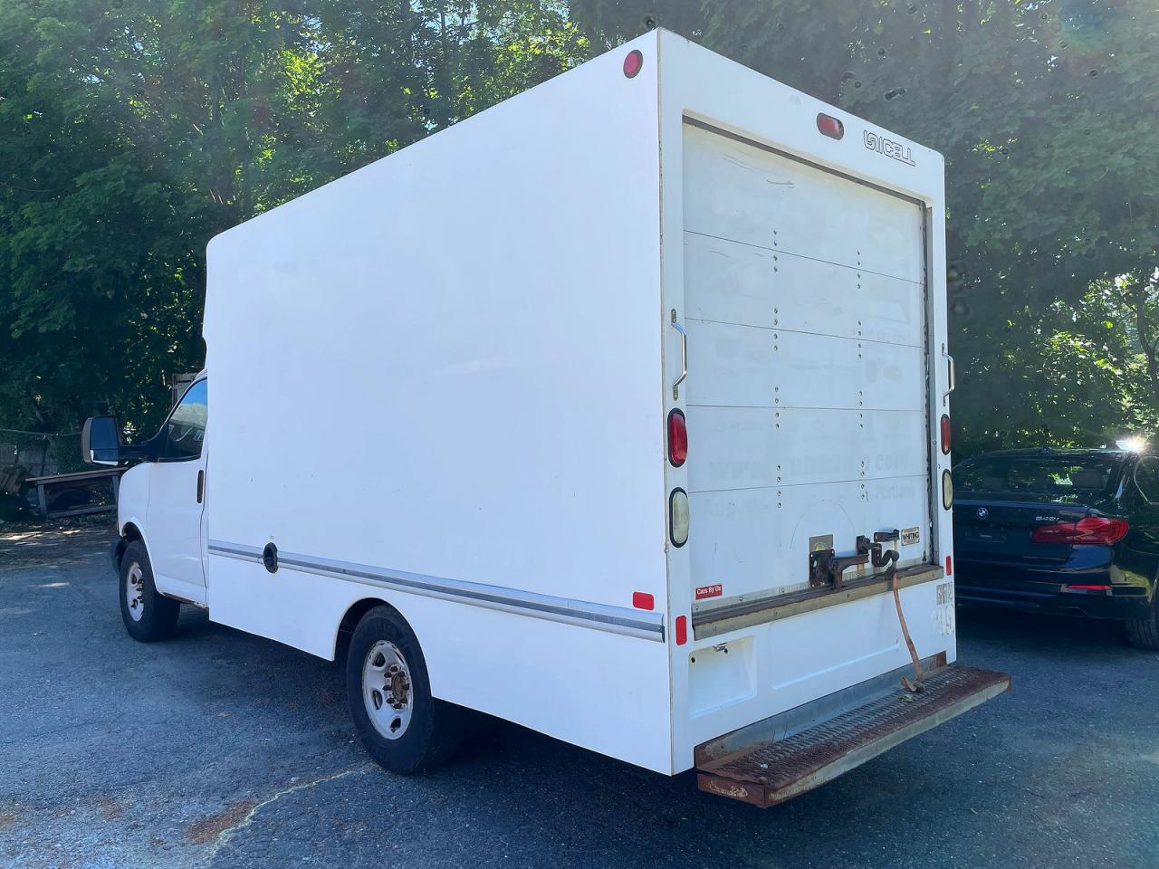 2014 Chevrolet Express G3500 White vin: 1GB0G2CG8E1143526