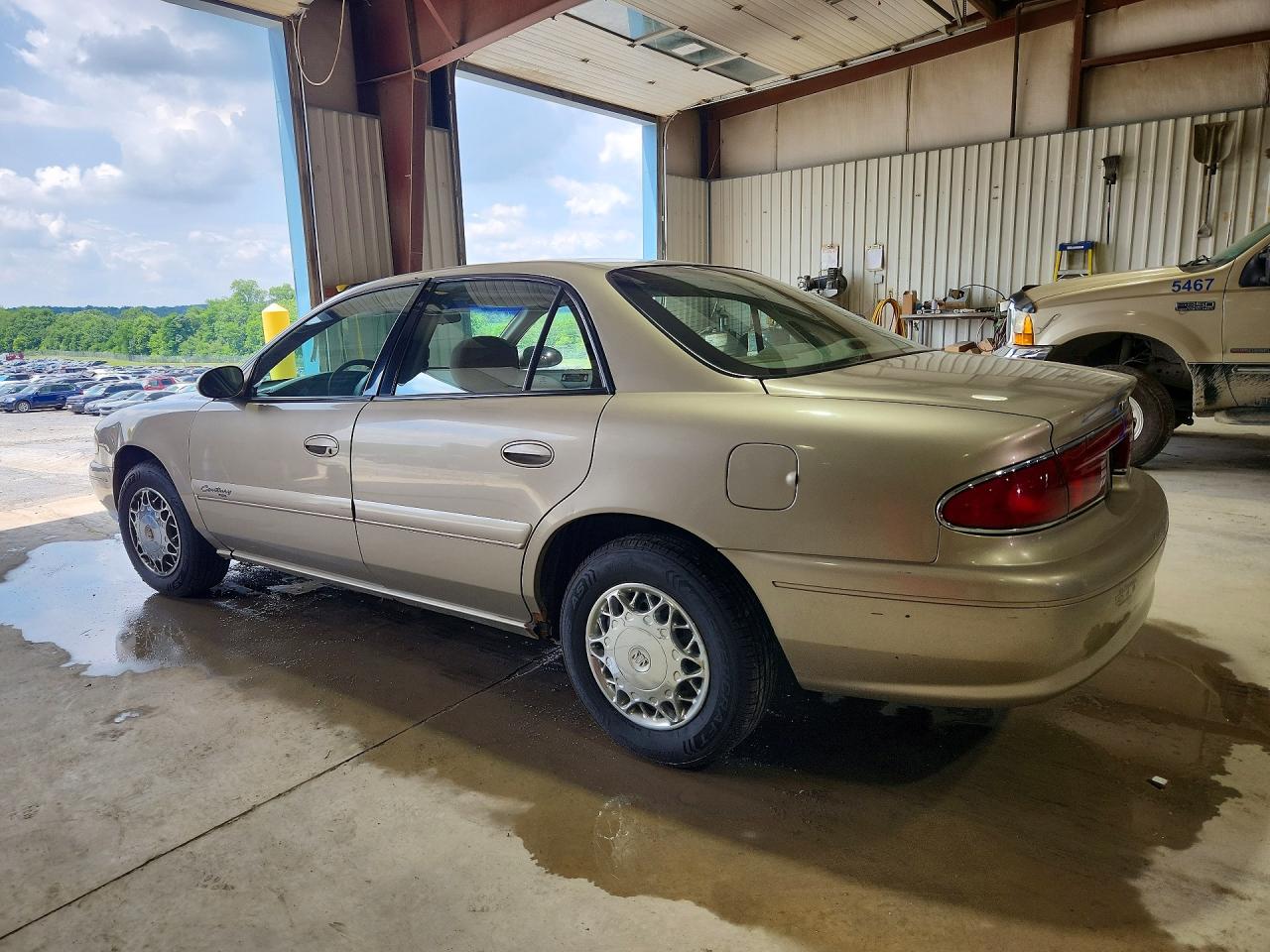 2002 Buick Century Custom Beige vin: 2G4WS52JX21199083