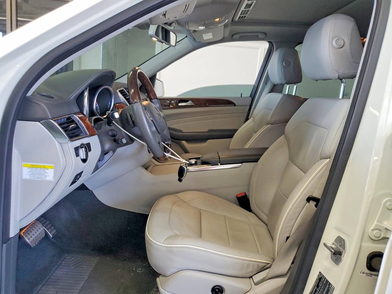 2013 Mercedes-benz Ml 350 Bluetec White vin: 4JGDA2EB5DA238586