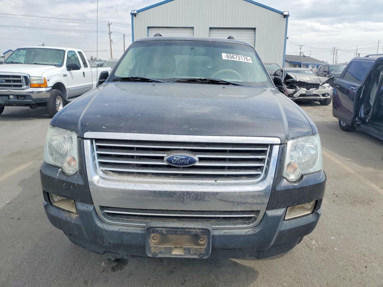 2007 Ford Explorer Xlt Black vin: 1FMEU73E77UB65438