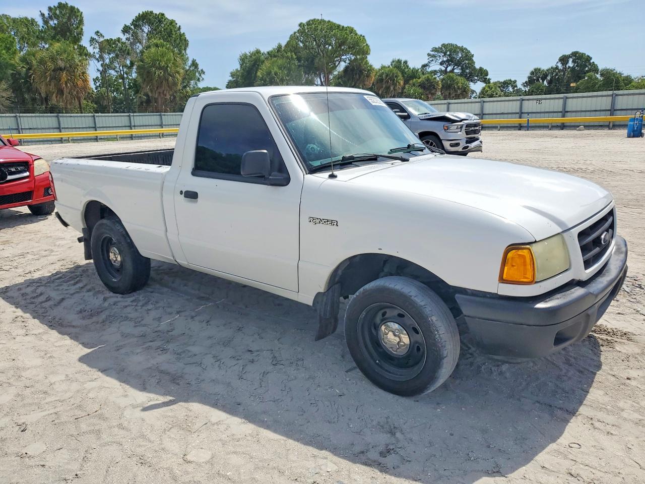 2003 Ford Ranger White vin: 1FTYR10D43PA13217