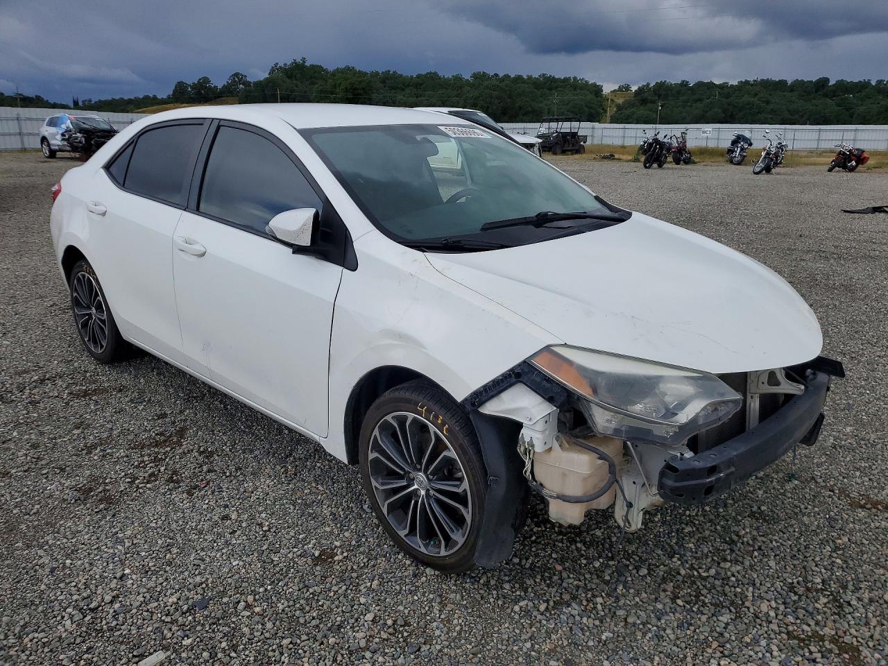 2014 Toyota Corolla S Plus White vin: 5YFBURHE8EP160576