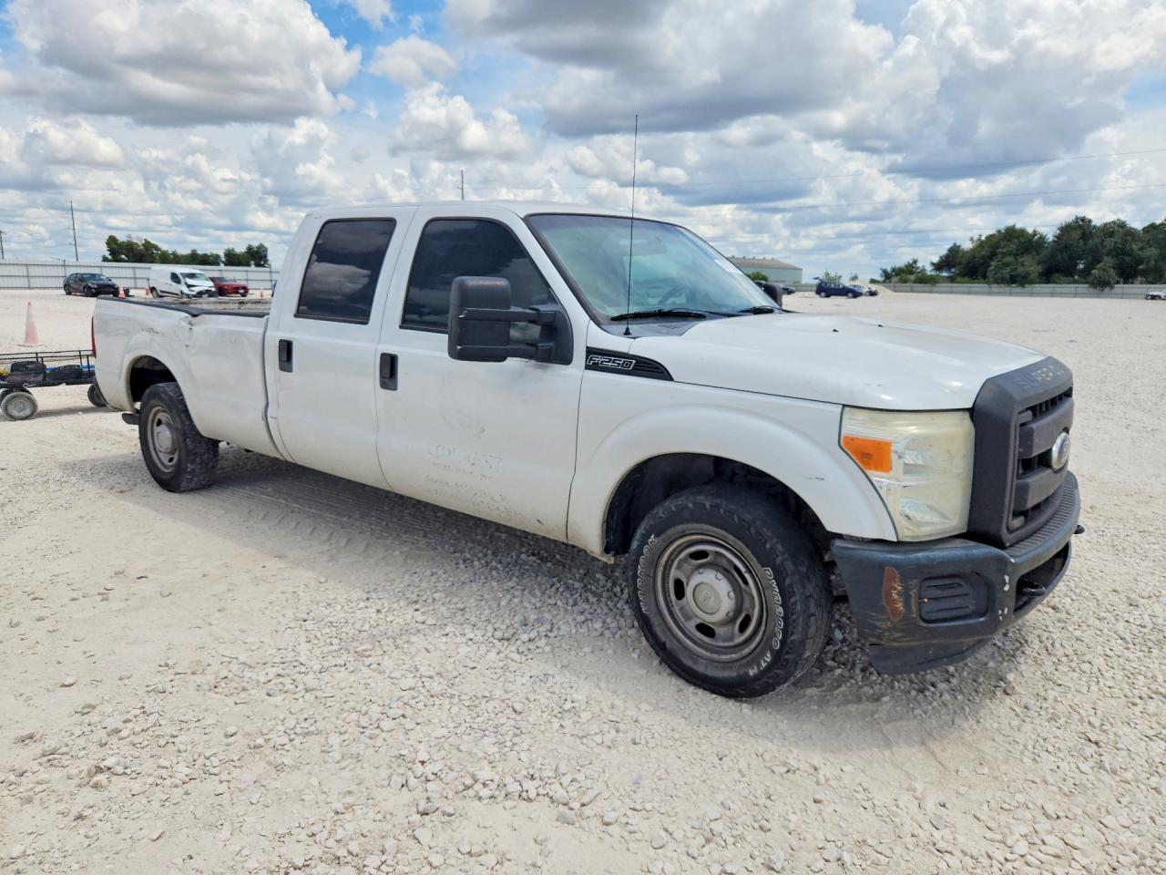 2011 Ford F250 Super Duty White vin: 1FT7W2A67BEC61787