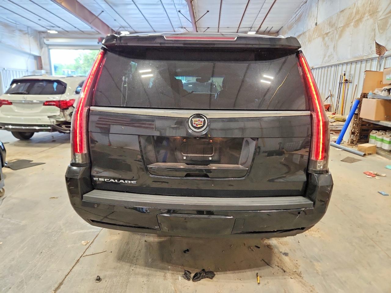 2015 Cadillac Escalade Esv Premium Черный vin: 1GYS4JKJ1FR199857