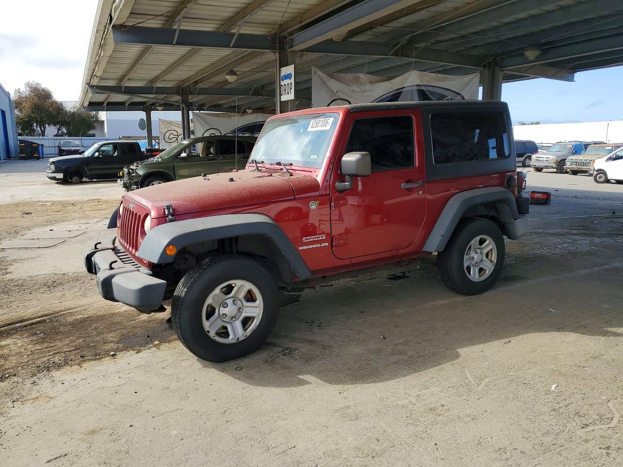2013 Jeep Wrangler Sport Burgundy vin: 1C4AJWAG3DL516518