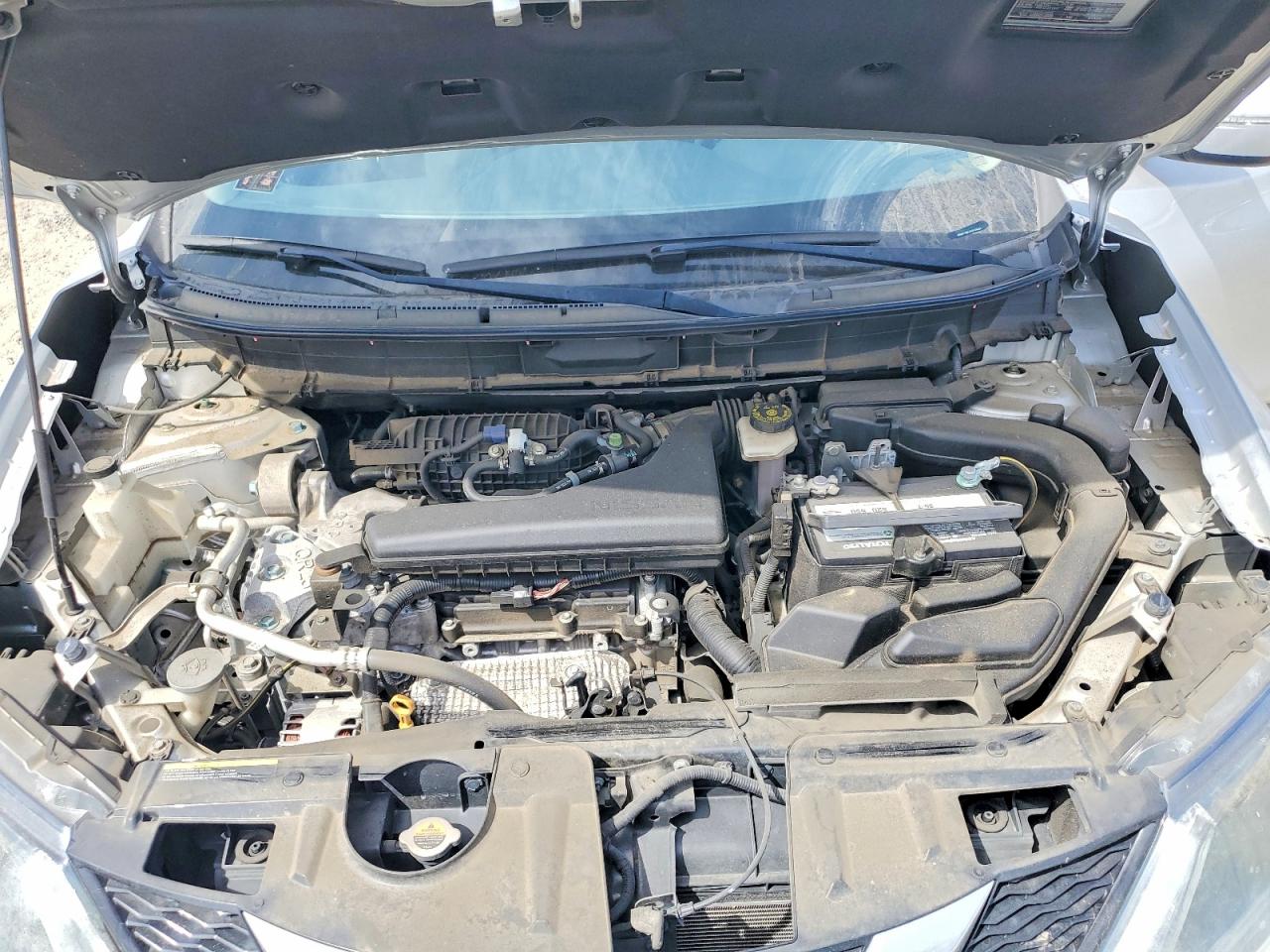 2015 Nissan Rogue S Silver vin: KNMAT2MT7FP513502