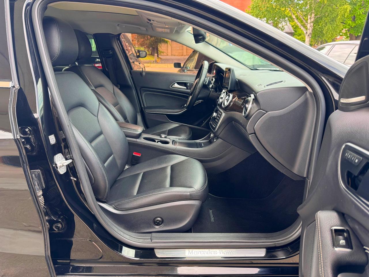 2015 Mercedes-benz Gla 250 4matic Black vin: WDCTG4GB9FJ110811
