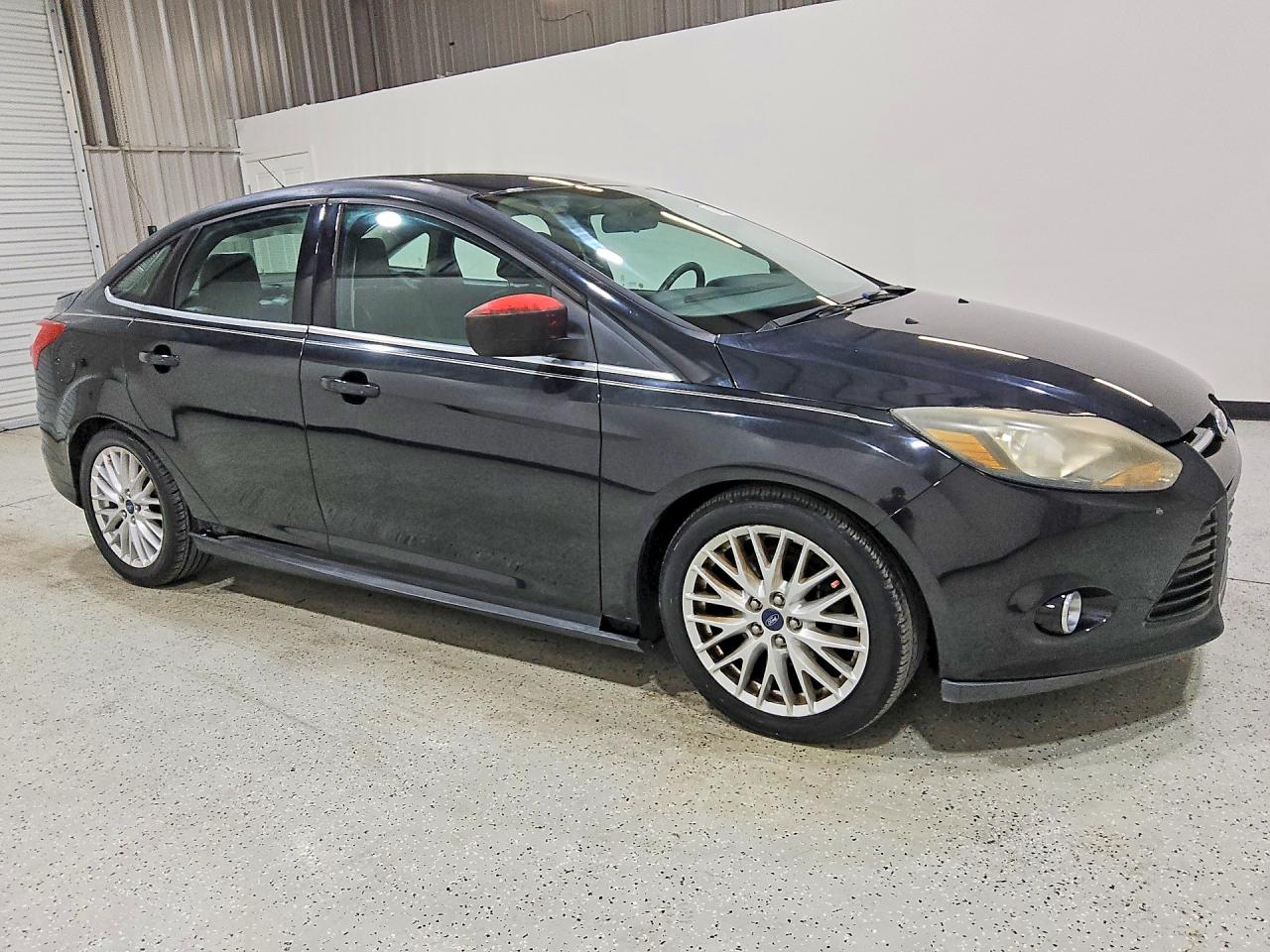 2014 Ford Focus Titanium Black vin: 1FADP3J29EL104156