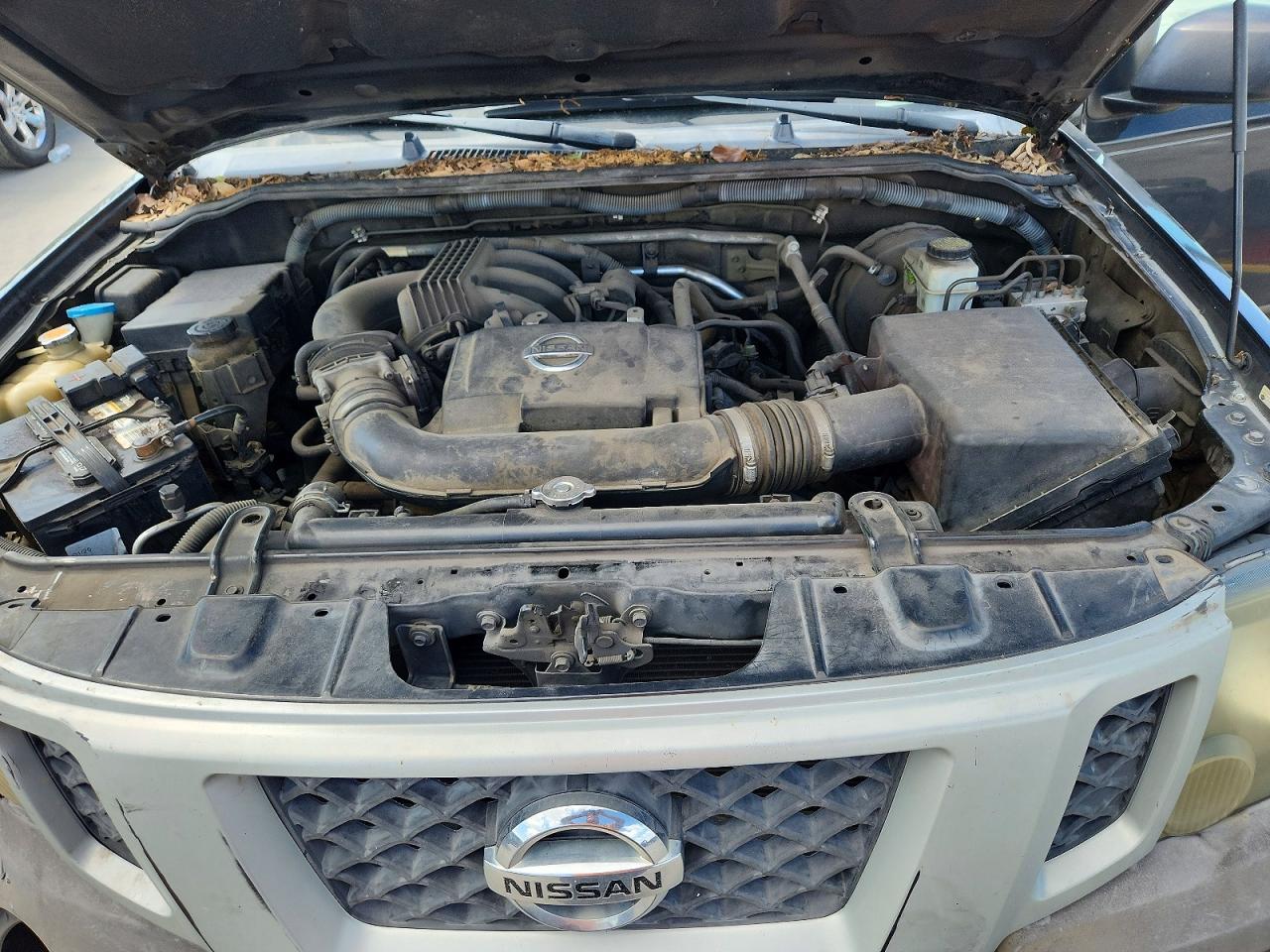 2010 Nissan Xterra X Black vin: 5N1AN0NUXAC525130