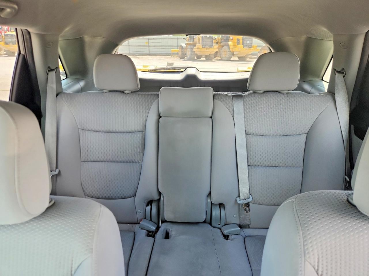 2011 Kia Sorento Lx Синий vin: 5XYKT4A12BG116909