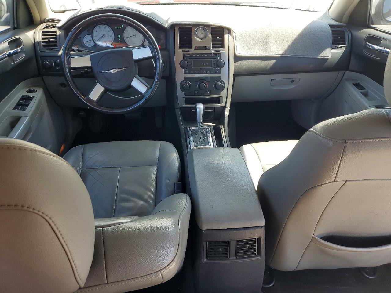 2007 Chrysler 300 Touring Silver vin: 2C3KA53G67H739878