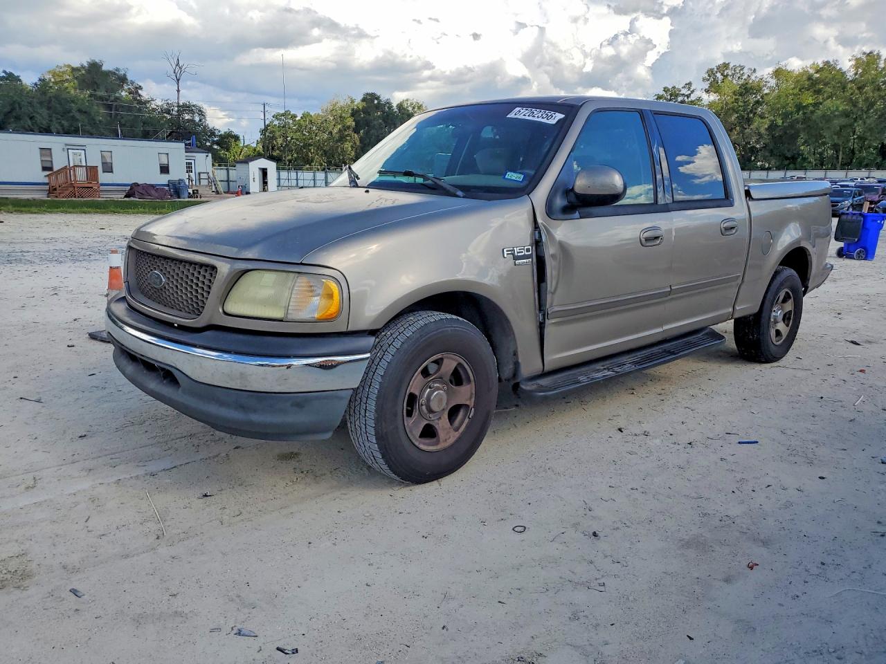 2002 Ford F150 Supercrew Tan vin: 1FTRW076X2KE17987