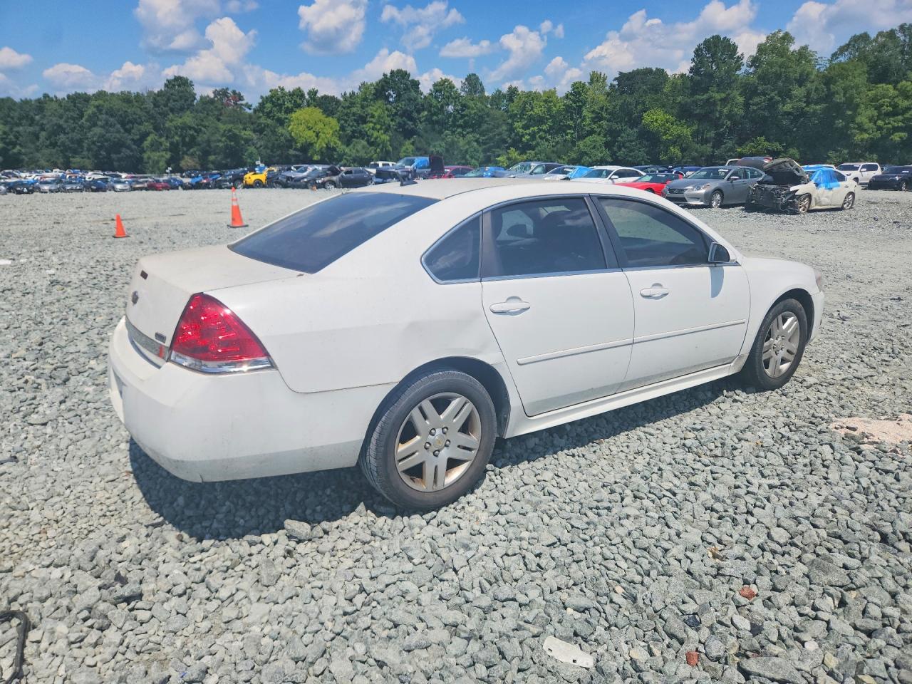 2011 Chevrolet Impala Lt White vin: 2G1WG5EK4B1327868
