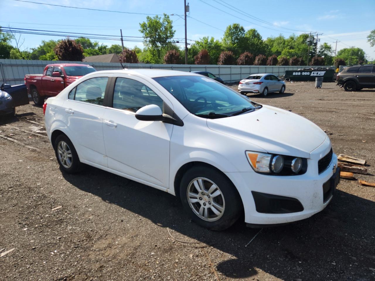2012 Chevrolet Sonic Lt White vin: 1G1JC5SH7C4105068