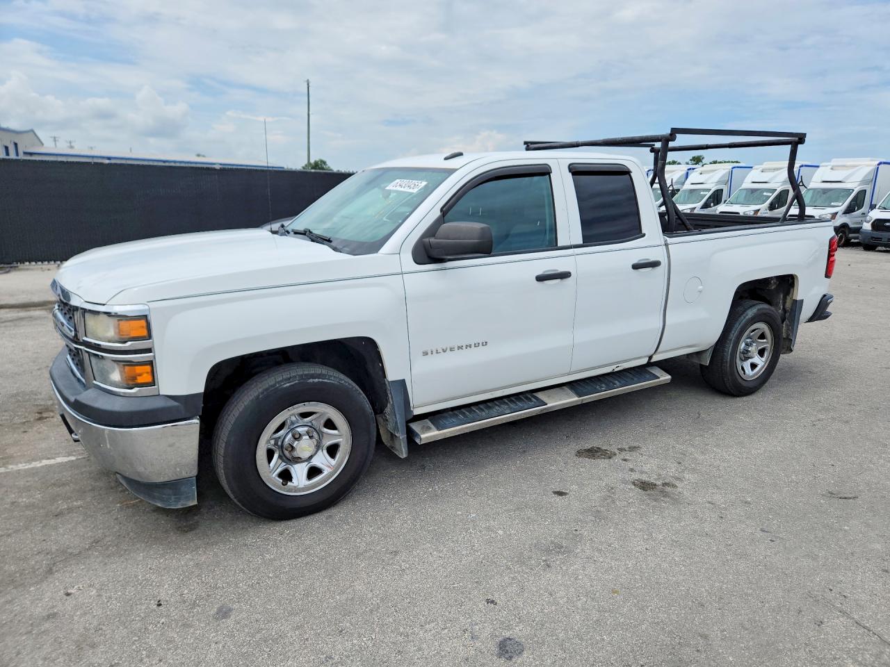 2014 Chevrolet Silverado C1500 White vin: 1GCRCPEH3EZ222945