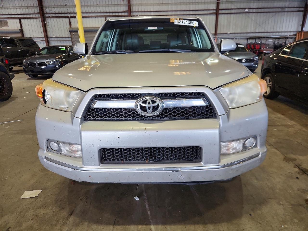 2011 Toyota 4runner Sr5 Silver vin: JTEZU5JR1B5032575