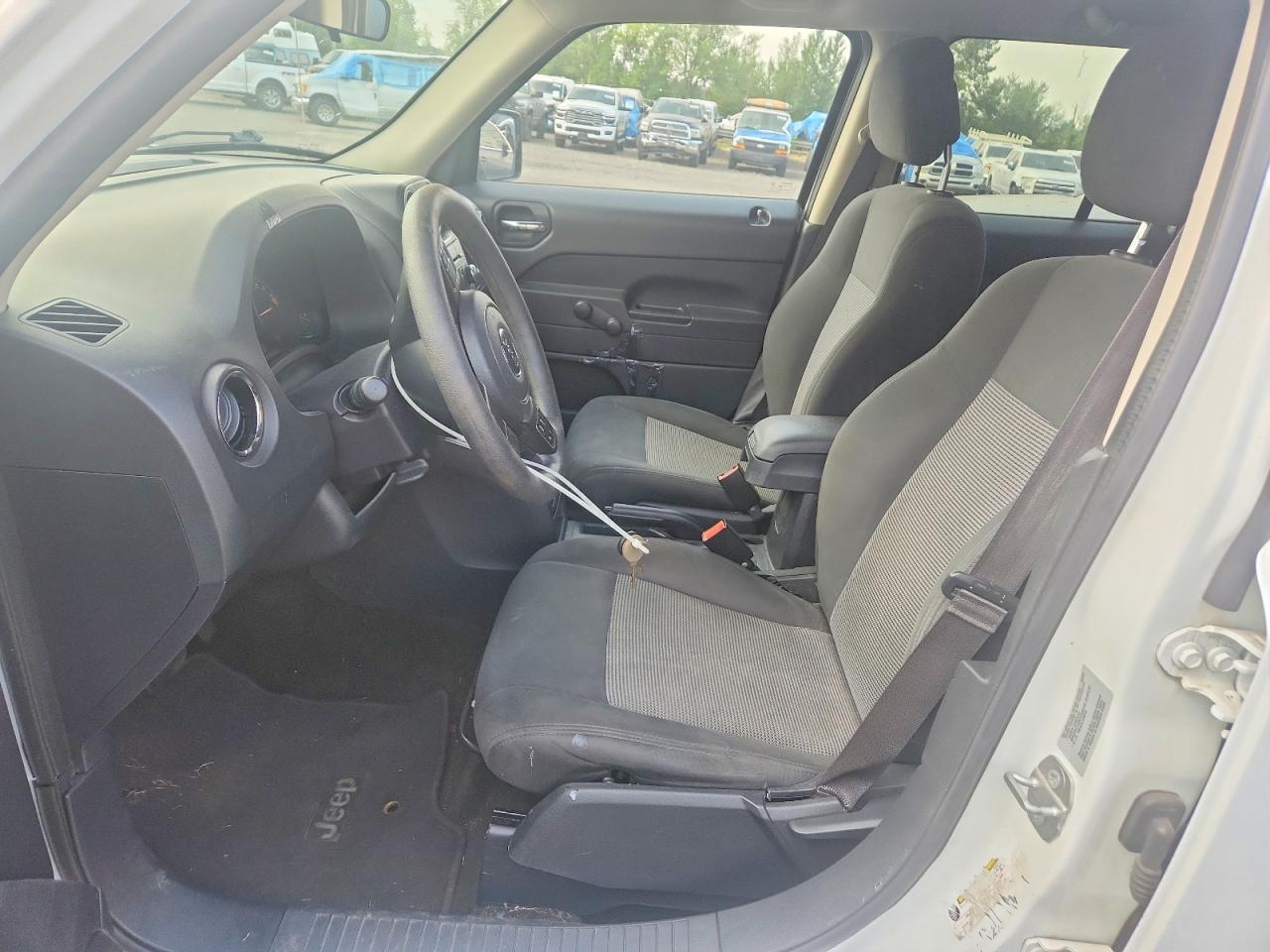 2015 Jeep Patriot Sport Белый vin: 1C4NJRBB1FD324758