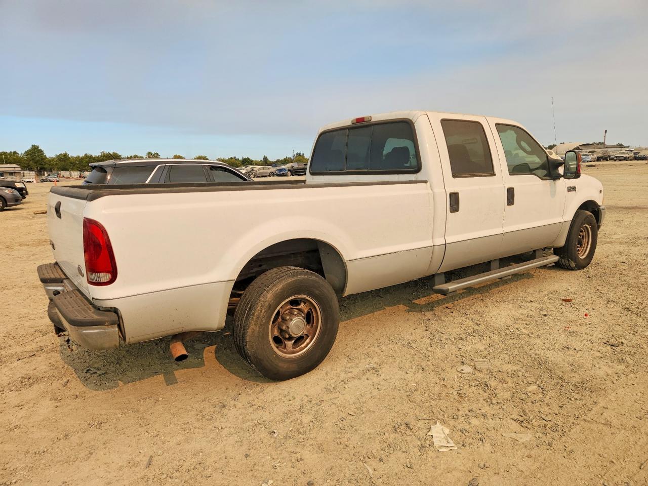 2004 Ford F250 Super Duty White vin: 1FTNW20S94EB39327