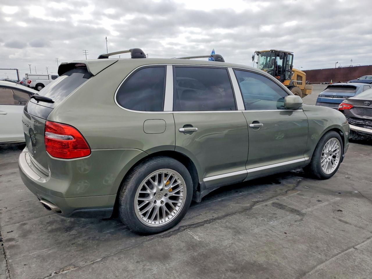 2010 Porsche Cayenne Green vin: WP1AA2APXALA06511