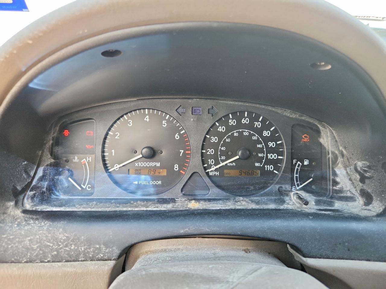 2001 Toyota Corolla Le Белый vin: 1NXBR12E61Z429520