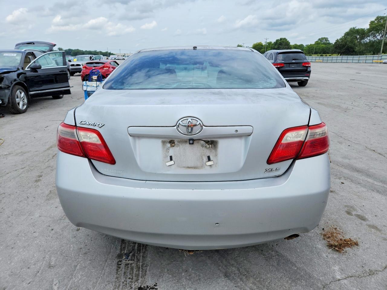 2009 Toyota Camry Xle Silver vin: 4T1BE46K09U318177