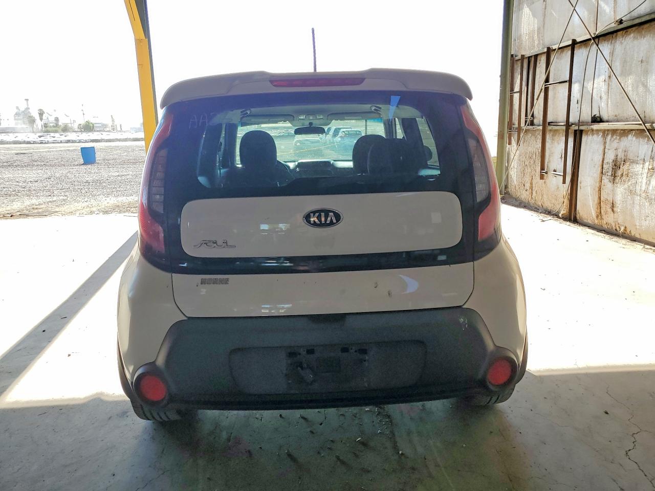 2014 Kia Soul + White vin: KNDJP3A56E7081032