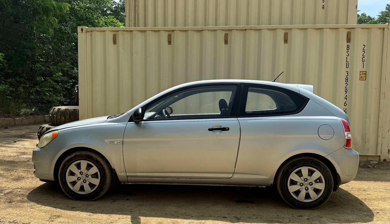 2008 Hyundai Accent Gs Silver vin: KMHCM36C48U060075