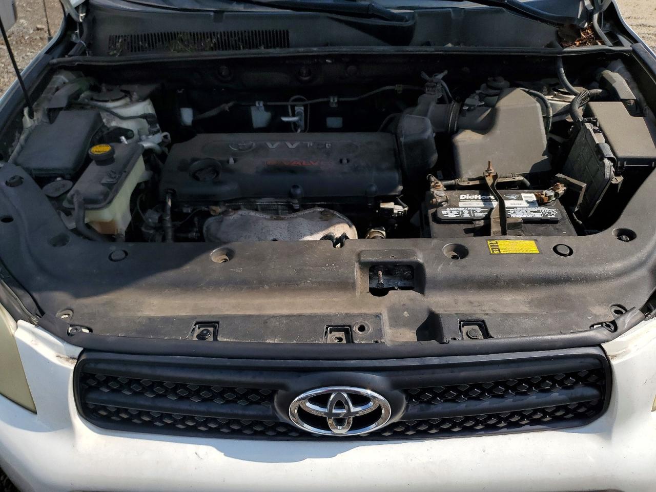 2007 Toyota Rav4 Base White vin: JTMBD33V376047276