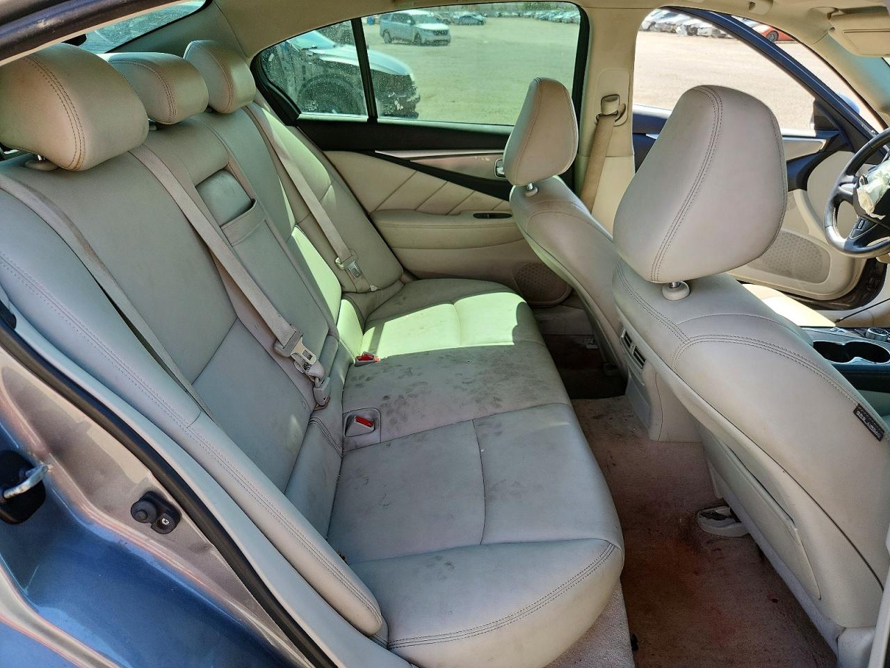 2015 Infiniti Q50 Premium Silver vin: JN1BV7AP4FM358172
