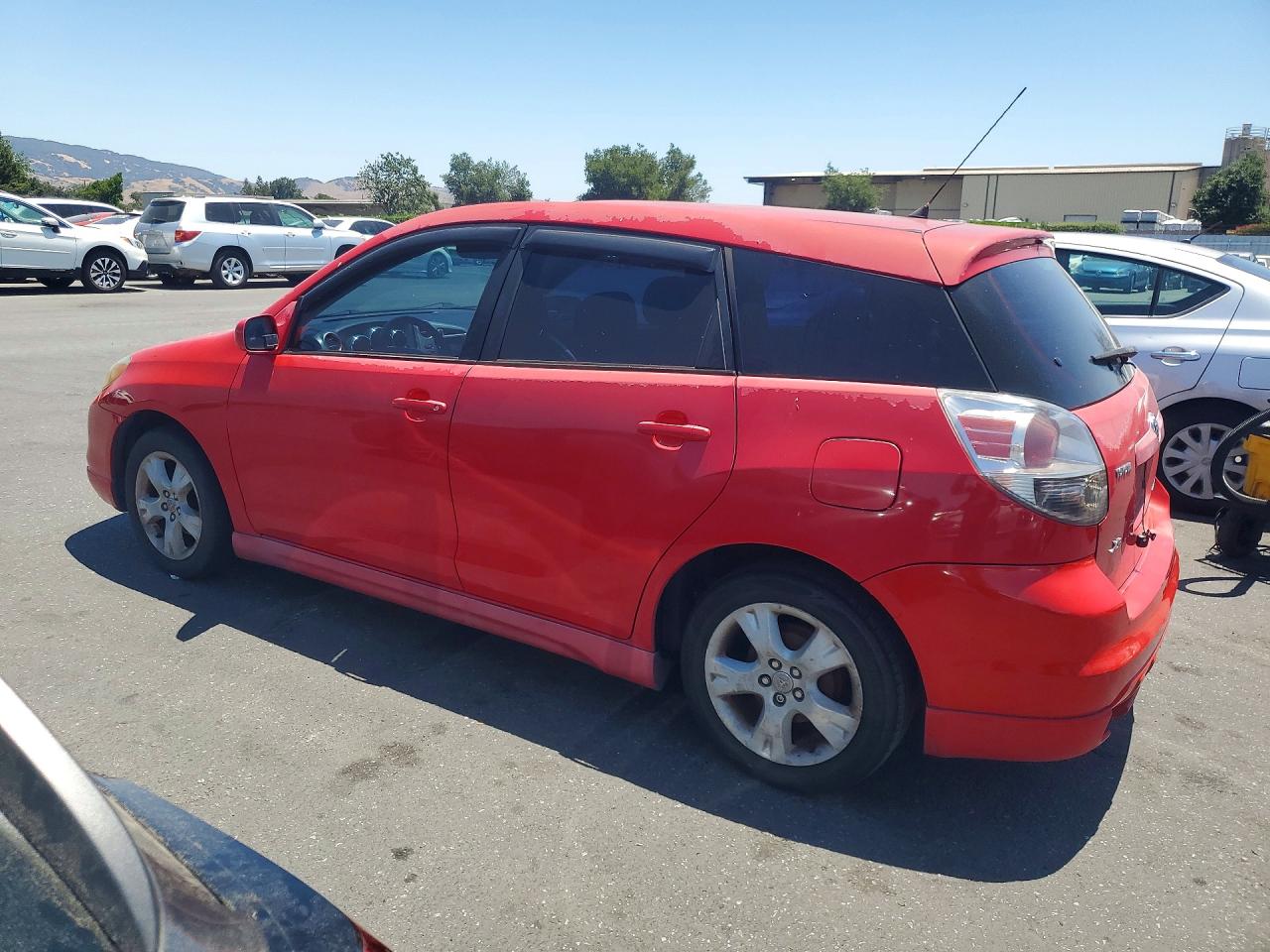 2005 Toyota Corolla Matrix Xr Red vin: 2T1KR32E05C416636