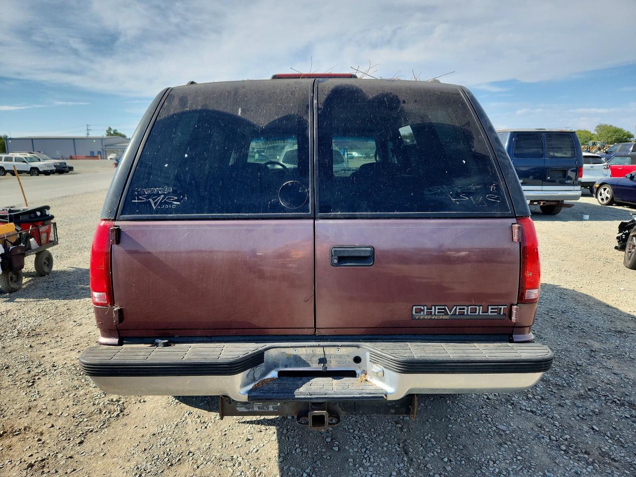 1996 Chevrolet Tahoe K1500 Burgundy vin: 1GNEK13R4TJ338023