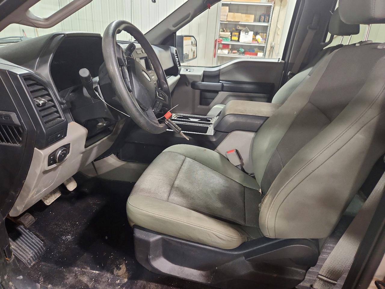 2015 Ford F150 Supercrew Silver vin: 1FTEW1EG9FKE55166