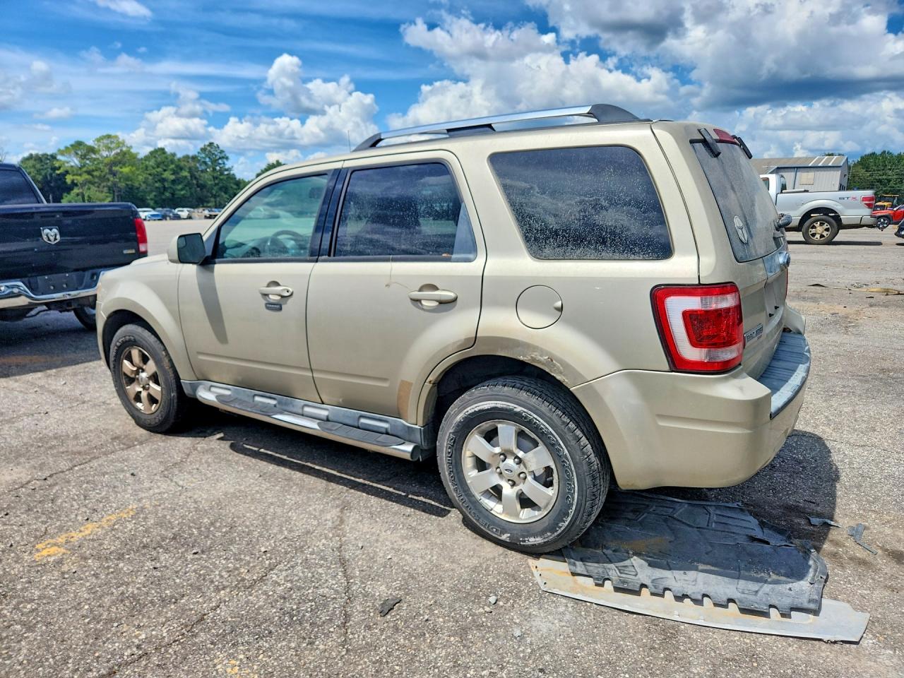 2012 Ford Escape Limited Gold vin: 1FMCU9E76CKC69104