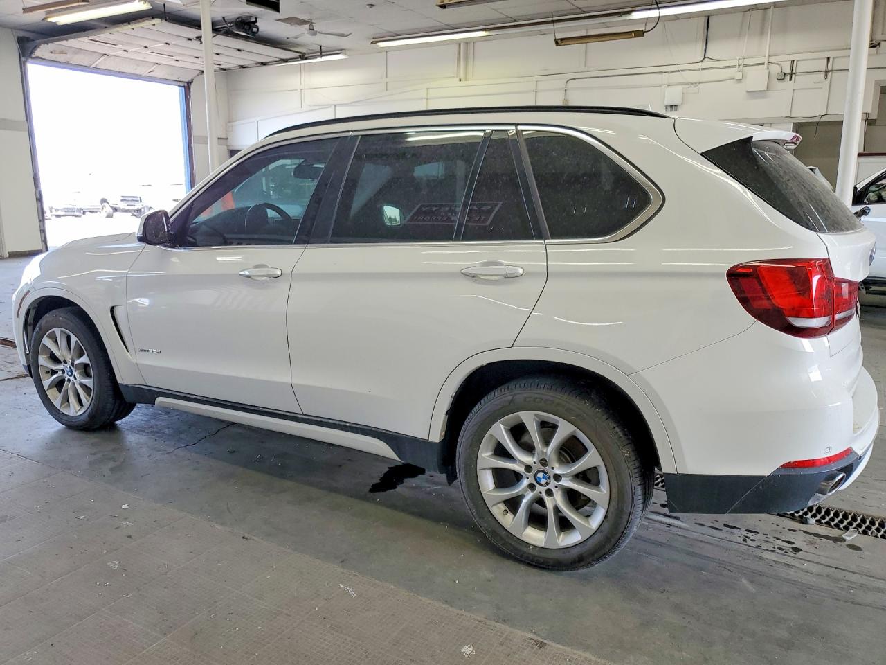 2015 Bmw X5 Xdrive35d White vin: 5UXKS4C56F0N07784