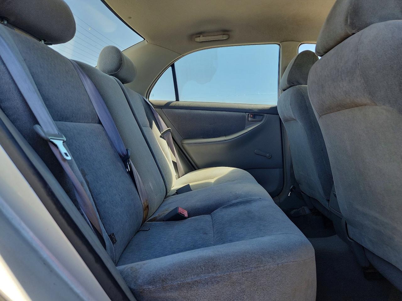 2003 Toyota Corolla Ce Silver vin: 1NXBR32E23Z007159